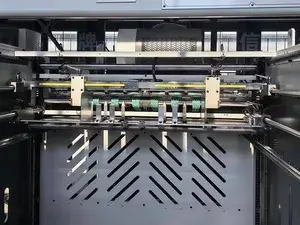 نظام إخراج وتجميع الألواح الأوتوماتيكي